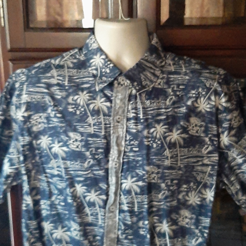 Men's shirt